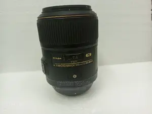 Nikon 105mm F2.8 With VR Manual Lens