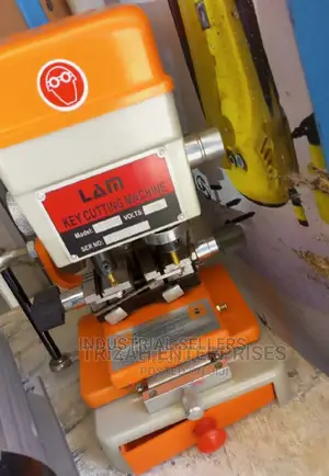 Automatic Key Cutting Machine