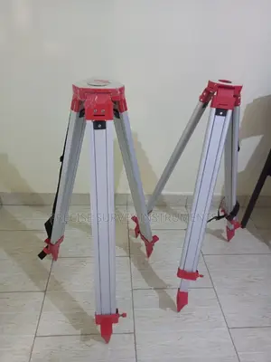 Tripod Stands (Surveying Machine)