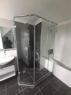 Customized Shower Cubicle