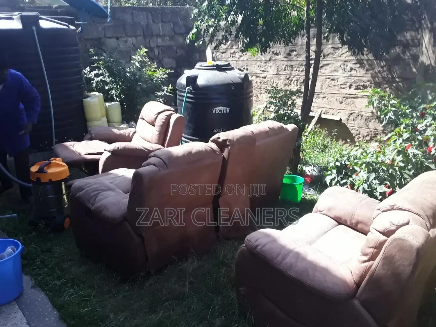 Zari Sofasets Cleaning