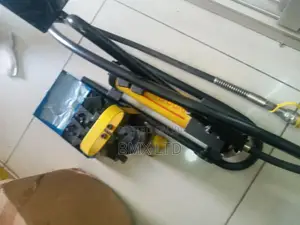 Cabble Lugging Machine