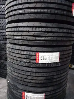 11 R 22.5 Golden Crown Tyre Made in Thailand