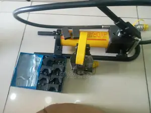 Hydraulic Lugging Machine