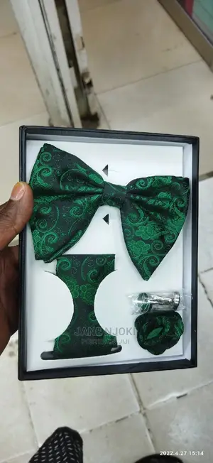 Green Bowtie