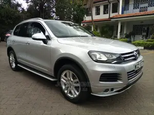 Volkswagen Touareg Hybrid 2013 Silver