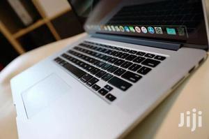 Laptop Apple MacBook Pro 4GB Intel Core i5 HDD 500GB
