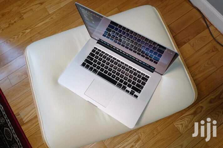 Laptop Apple MacBook Pro 4GB Intel Core i5 HDD 500GB
