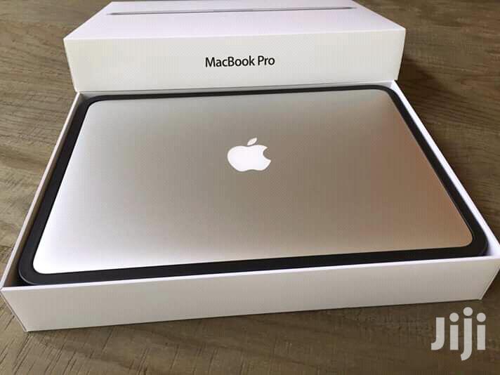 Laptop Apple MacBook Pro 4GB Intel Core i5 HDD 500GB