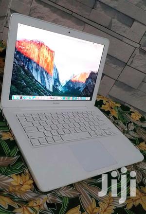 Laptop Apple MacBook 14" 320GB HDD 2GB RAM