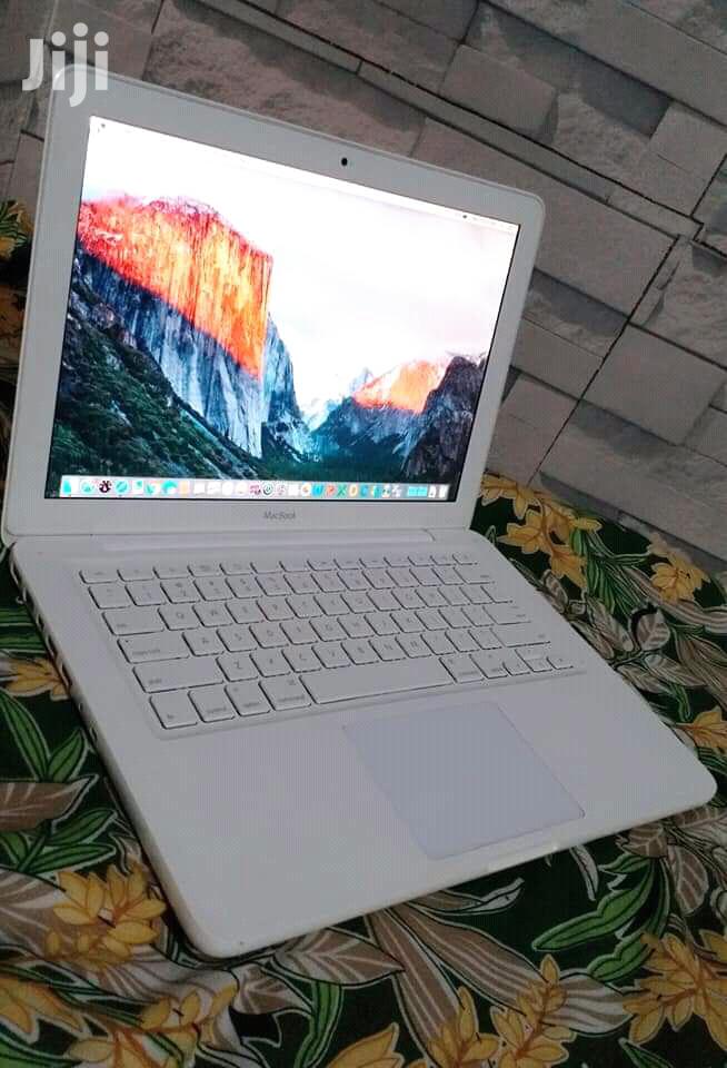 Laptop Apple MacBook 14" 320GB HDD 2GB RAM