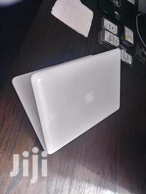 Laptop Apple MacBook 4GB Intel Core 2 Duo HDD 320GB