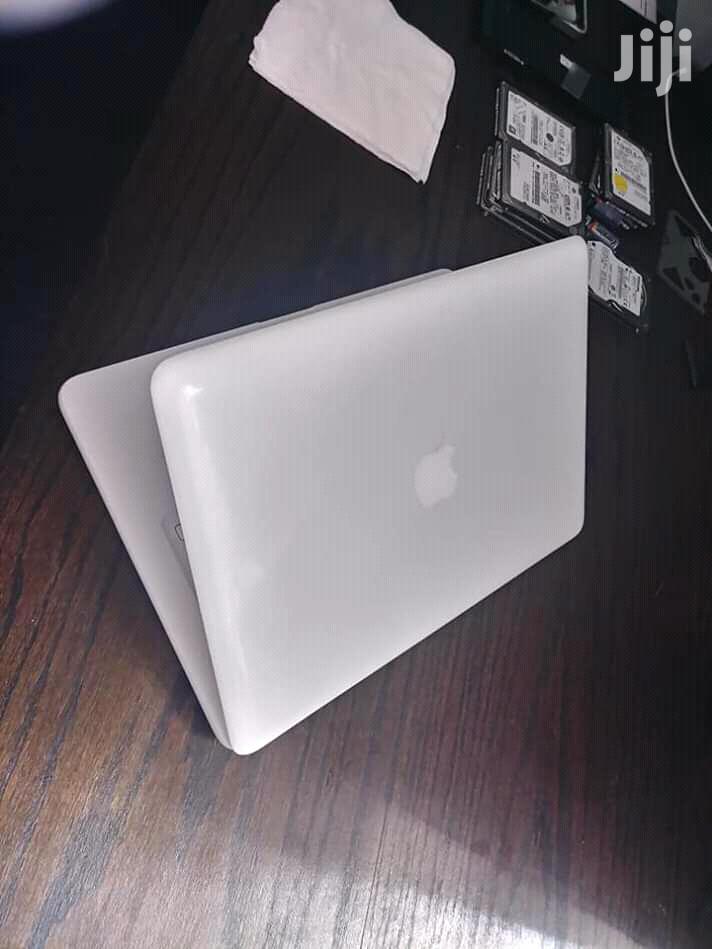 Laptop Apple MacBook 4GB Intel Core 2 Duo HDD 320GB