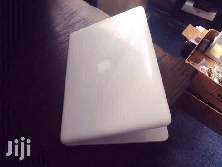 Laptop Apple MacBook 4GB Intel Core 2 Duo HDD 320GB