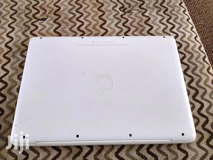 Laptop Apple MacBook 14" 320GB HDD 4GB RAM