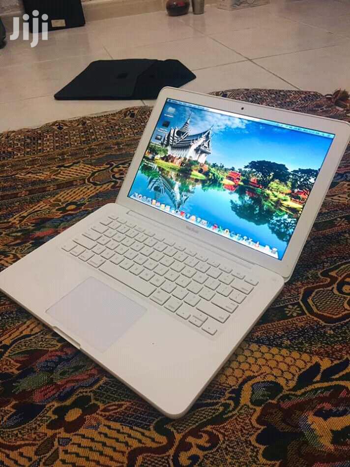 Laptop Apple MacBook 4GB Intel Core 2 Duo HDD 320GB