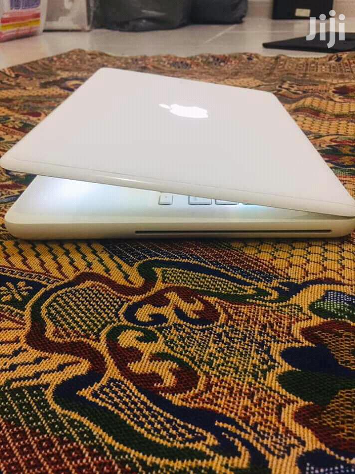 Laptop Apple MacBook 14" 320GB HDD 4GB RAM