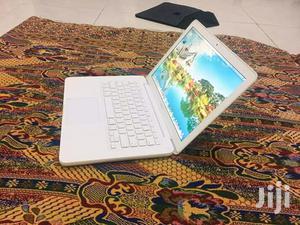 Laptop Apple MacBook 2GB Intel Core 2 Duo HDD 320GB