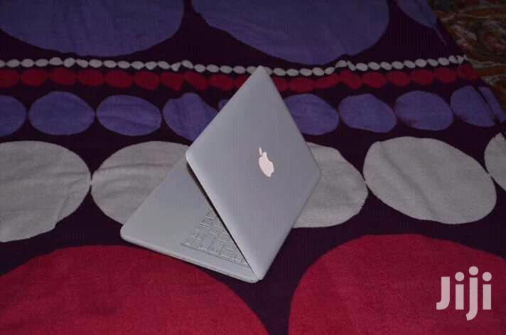 Laptop Apple MacBook 4GB Intel Core 2 Duo HDD 320GB