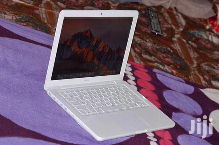 Laptop Apple MacBook 4GB Intel Core 2 Duo HDD 320GB