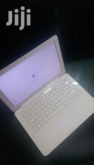 Laptop Apple MacBook 4GB Intel Core 2 Duo HDD 320GB