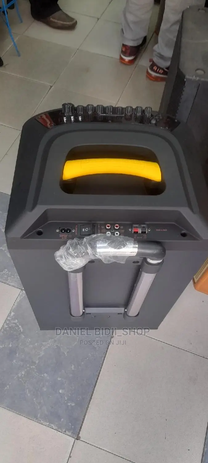Quality Bluetooth Powered Rechargeable Speaker 5000w +2mics