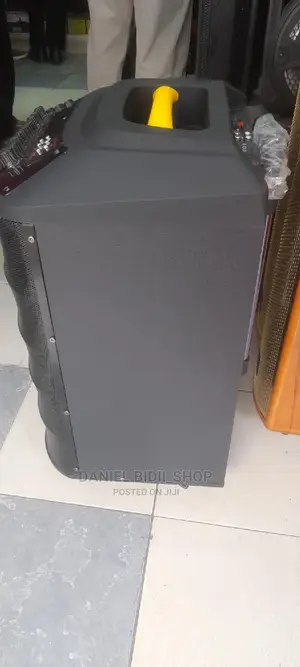 Quality Bluetooth Powered Rechargeable Speaker 5000w +2mics