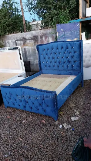 5/6 Bed/Tufted Bed