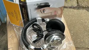 Behringer Hpx2000