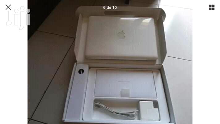 Laptop Apple MacBook 4GB Intel Core 2 Duo HDD 320GB