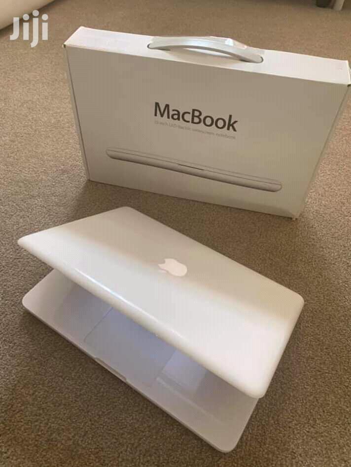 Laptop Apple MacBook 4GB Intel Core 2 Duo HDD 320GB