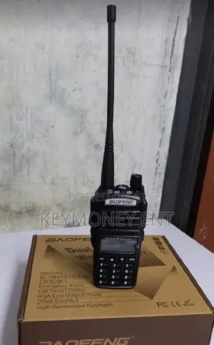 Dual Band Radio Portable Two-Way[Vhf Uhf] Uv 82