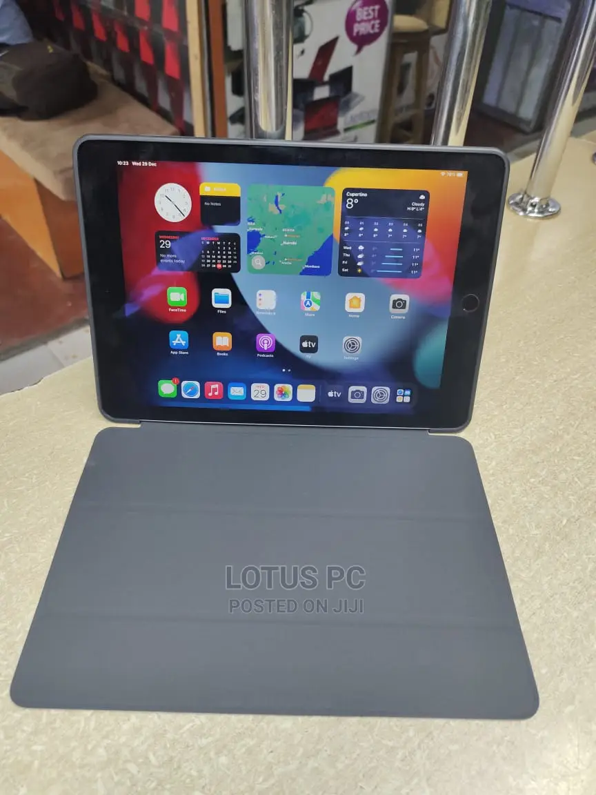 Apple iPad Air 32 GB Gray