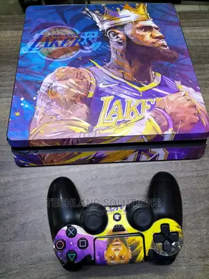 Customized Ps4 Slim! Ps4 Slim