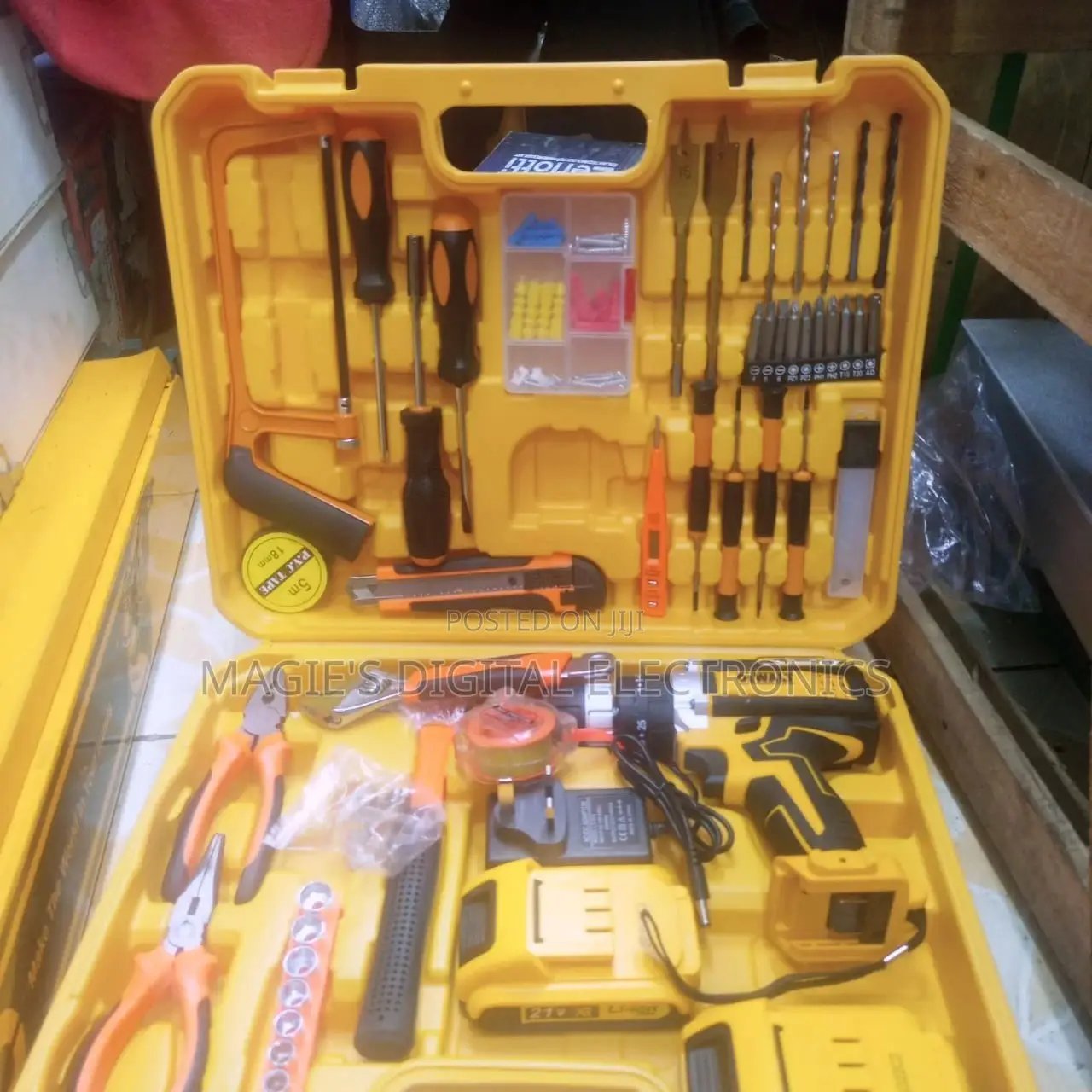 Dewalt Cordless Drill Set