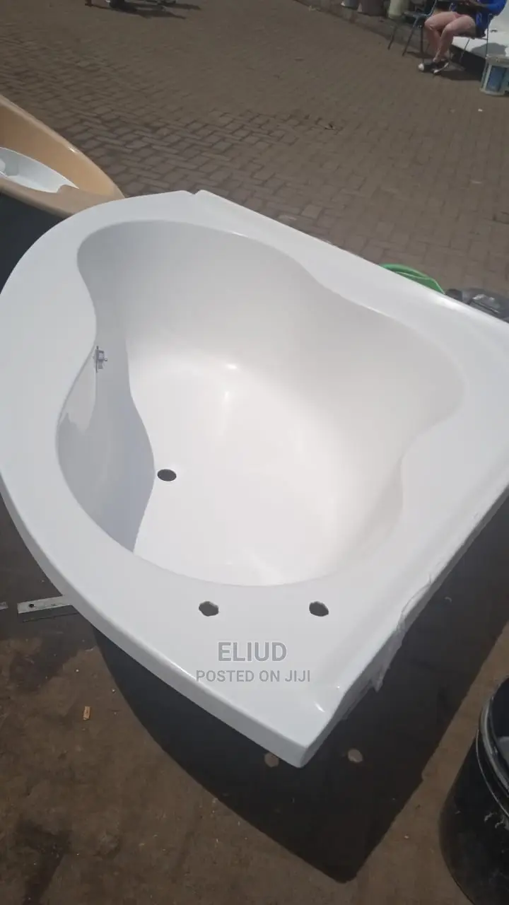 Corner Bathtubs