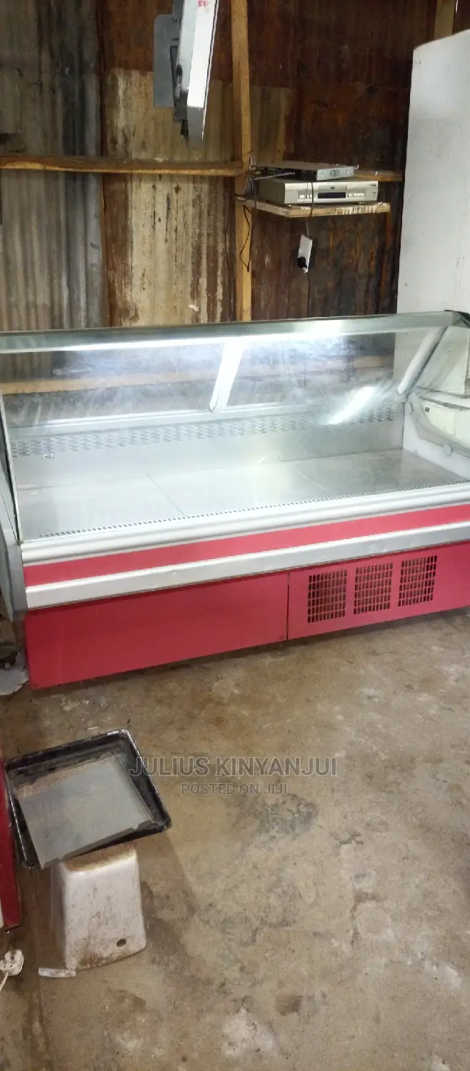 Display Counter 6 Feet