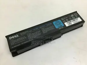 Dell Vostro 1400 1420 1425 Battery 11.1V WW116 0MN127 0FT079