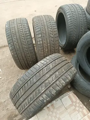 Dunlop Tyres Size 265/35r18 Per Pc