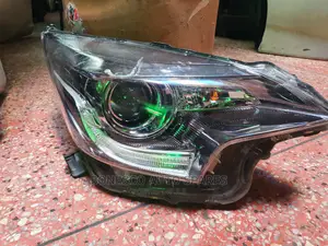 Toyota Ractis 2015 Xenon Headlight Assembly