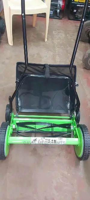 Lawn Mower Manually Operated With Double Wheels and Bag