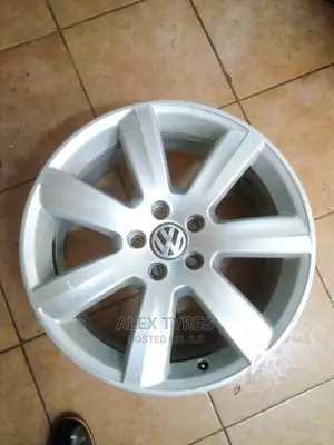 Size 17 Inches Volkswagen Original Sport Rims Set