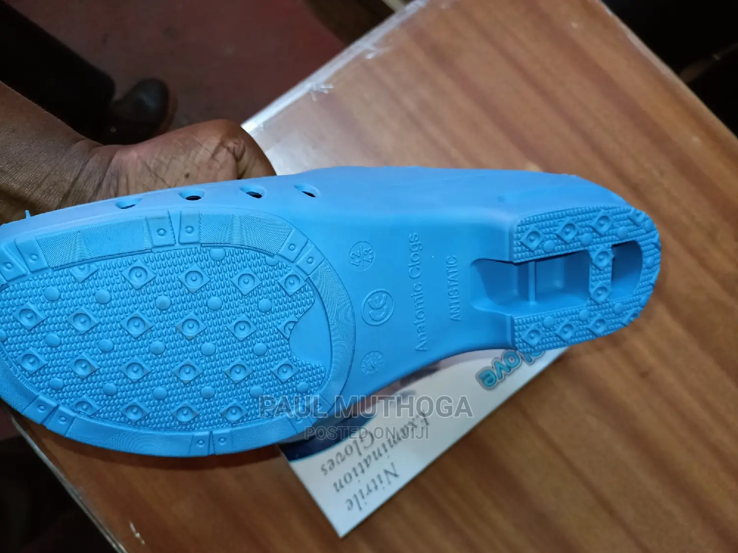Clogs , Clogs, Clocks