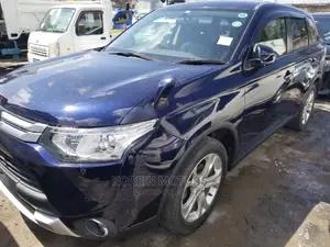 Mitsubishi Outlander 2015 Blue