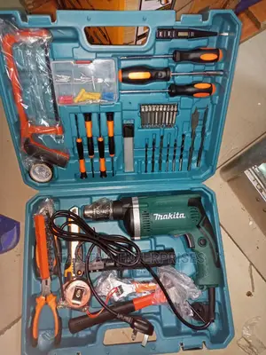 Makita Electric Hand Toolkit