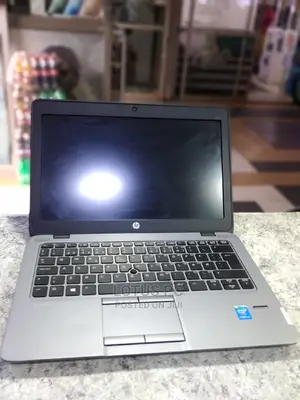 Laptop HP EliteBook 820 G2 4GB Intel Core I7 HDD 500GB