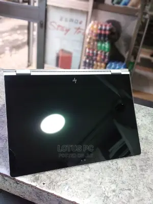 Laptop HP EliteBook 1030 8GB Intel Core I5 SSD 256GB
