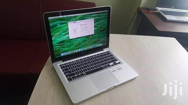 Laptop Apple MacBook Pro 4GB Intel Core i5 HDD 500GB