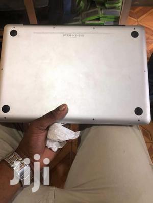 Laptop Apple MacBook Pro 4GB Intel Core i5 HDD 500GB