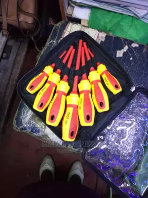 Insulated Screwdrivers